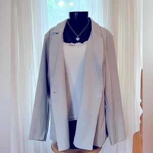 Blazer size 3X by Just Fab Soft Dove Grey Color single button light gray